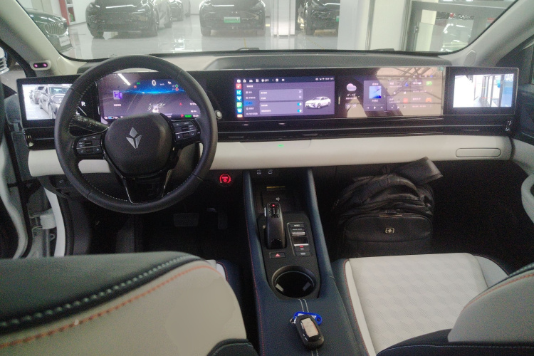 灵悉L 2024款 头号玩家版中控内饰12