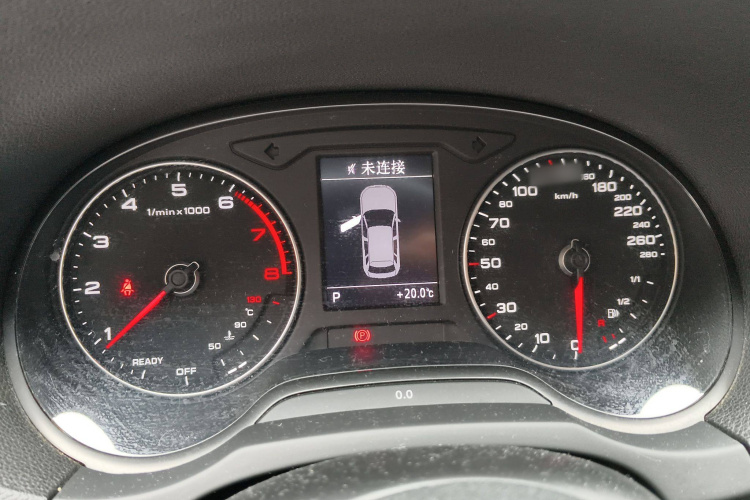 奥迪A3 2018款 30周年年型 Sportback 35 TFSI 进取型局部细节14