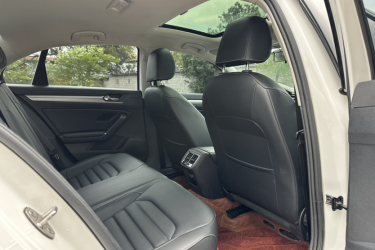 大众 凌渡 2021款 改款 280TSI DSG舒适版中控内饰7003