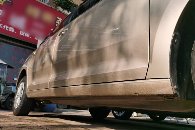 大众 桑塔纳 2013款 1.4L 手动风尚版局部细节9001