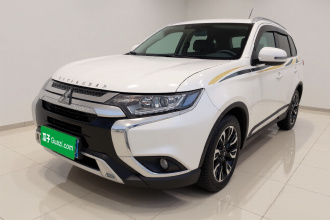 三菱 欧蓝德 2019款 2.0L 两驱畅享版 5座 国V