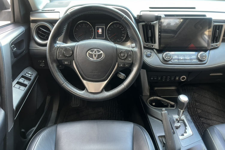 丰田 RAV4荣放 2018款 2.5L 自动四驱精英i版车身外观6013