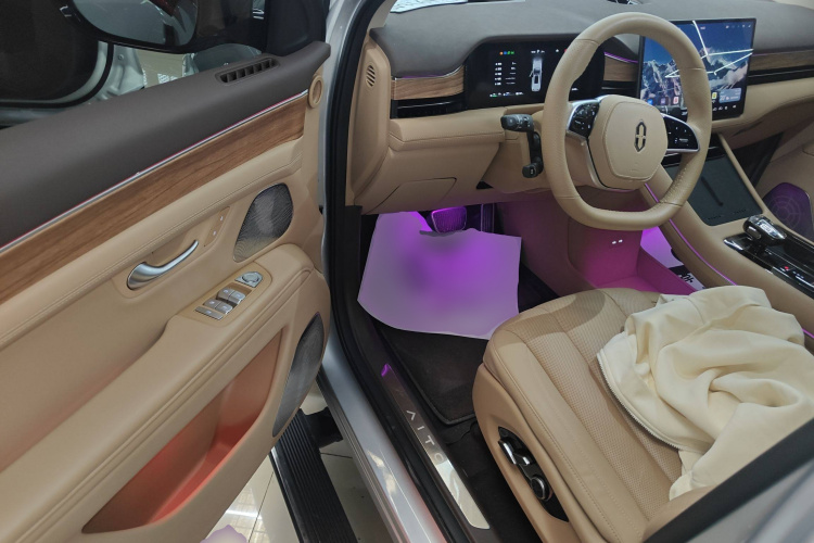 鸿蒙智行 问界M7 2024款 1.5T 智驾四驱Ultra版 5座中控内饰20