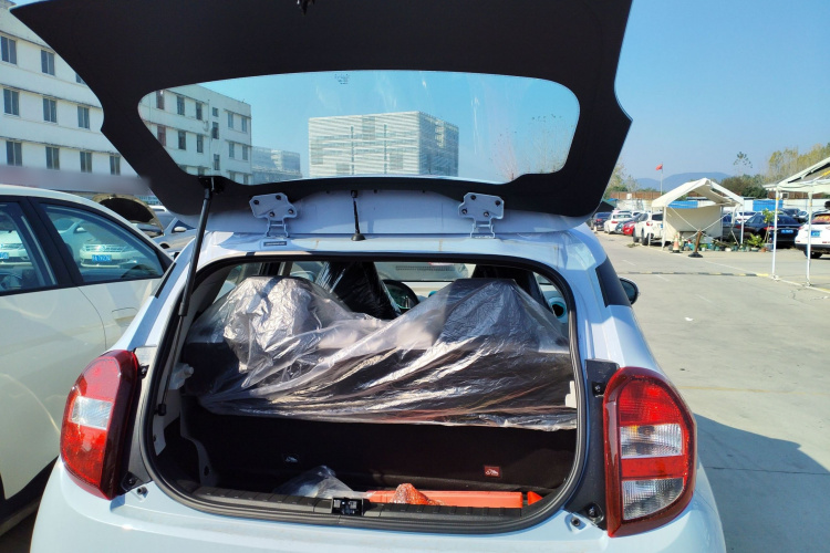 江铃集团新能源 易至EV2 2024款 201km 舒适型机舱底盘23