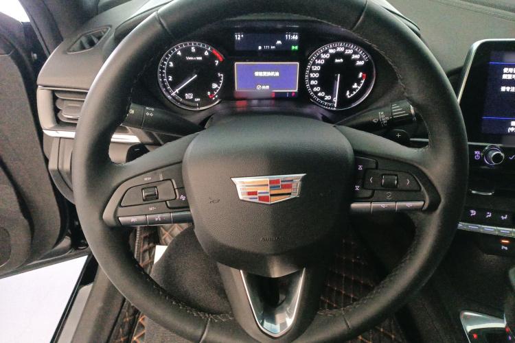 凯迪拉克CT4 2023款 25T 豪华型中控内饰13