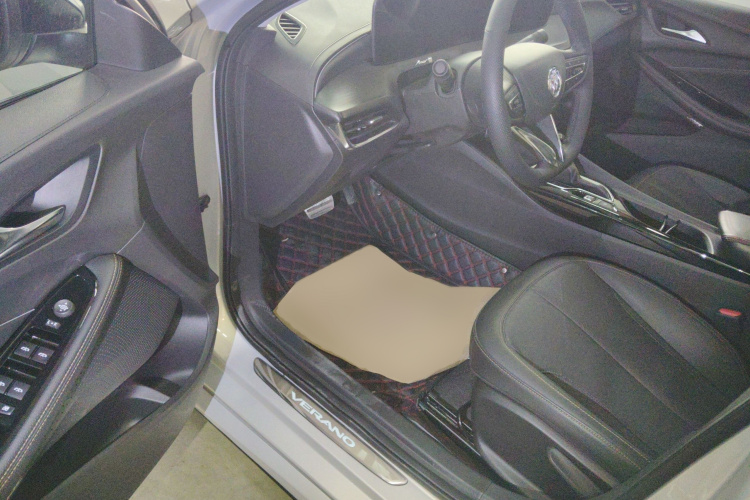 别克 威朗 2023款 Pro 乐享版中控内饰7003