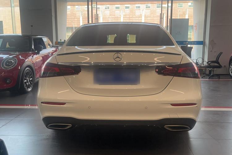 奔驰E级(进口) 2022款 E 260 时尚型运动版车身外观6