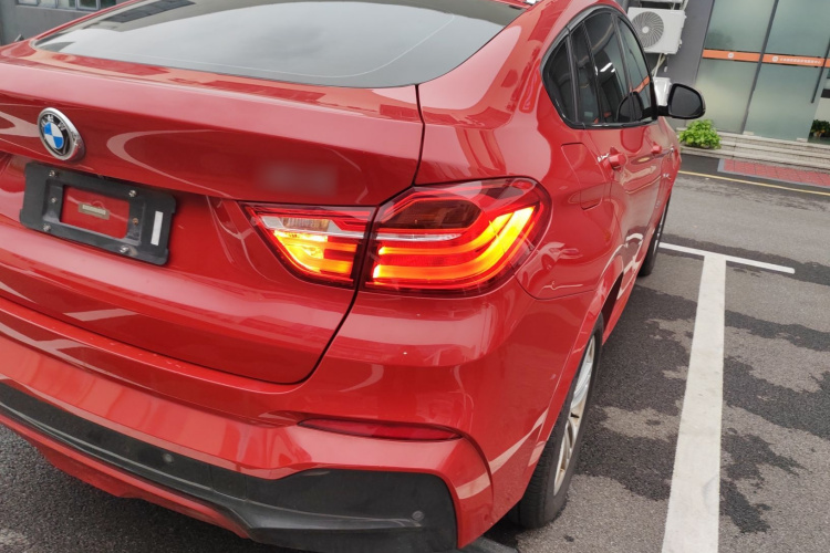 宝马X4 2016款 xDrive20i M运动型车身外观6006