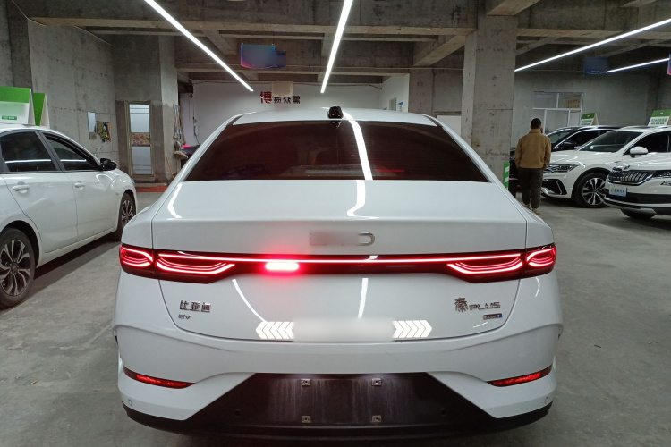 比亚迪 秦PLUS 2025款 EV 智驾版 510KM领先型车身外观6004