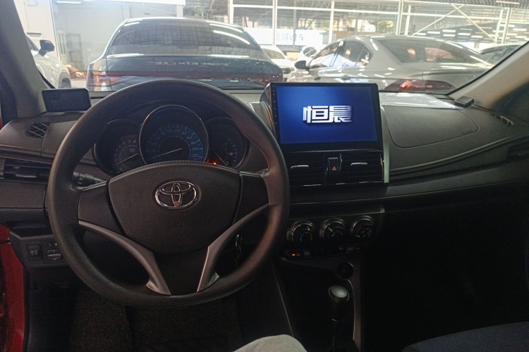丰田 YARiS L 致炫 2015款 1.5E 自动魅动版中控内饰12