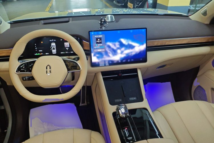 鸿蒙智行 问界M7 2024款 1.5T 后驱Plus版 5座中控内饰12