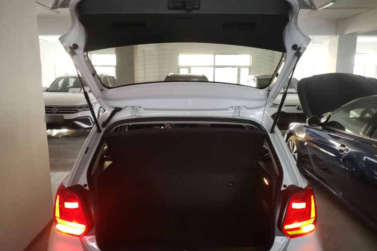 大众 Polo 2018款 1.5L 自动安驾型机舱底盘23