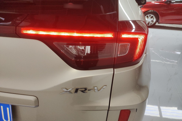 本田XR-V 2020款 220TURBO CVT豪华版车身外观9