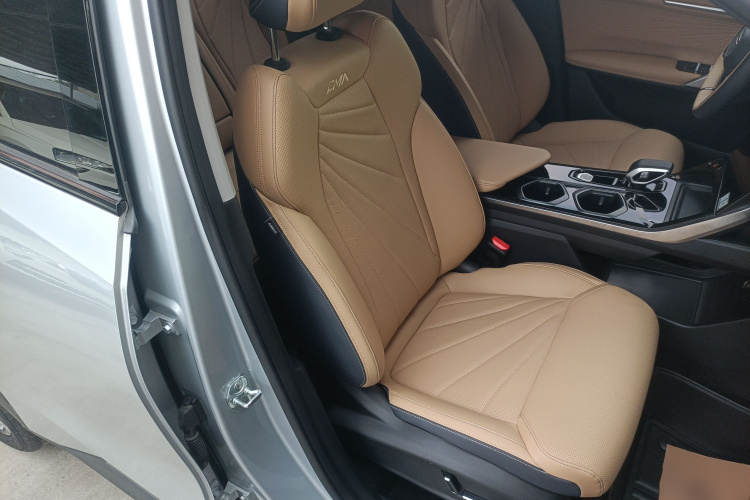 吉利汽车 博越L 2023款 1.5TD DCT尊贵型局部细节41