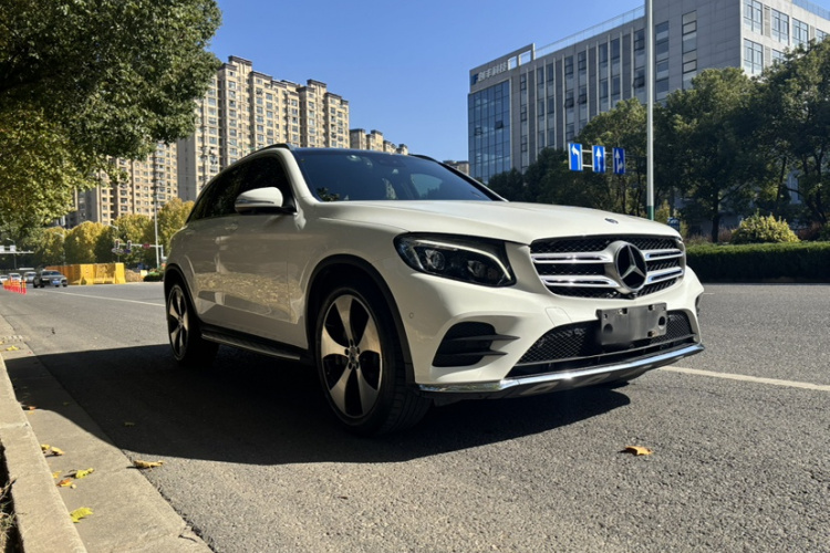 奔驰GLC 2018款 GLC 300 4MATIC 动感型车身外观6001