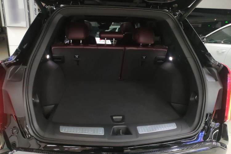 凯迪拉克XT5 2025款 2.0T 铂金型机舱底盘23