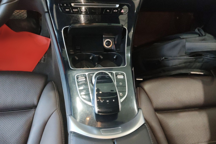 奔驰GLC 2018款 GLC 200 4MATIC局部细节18