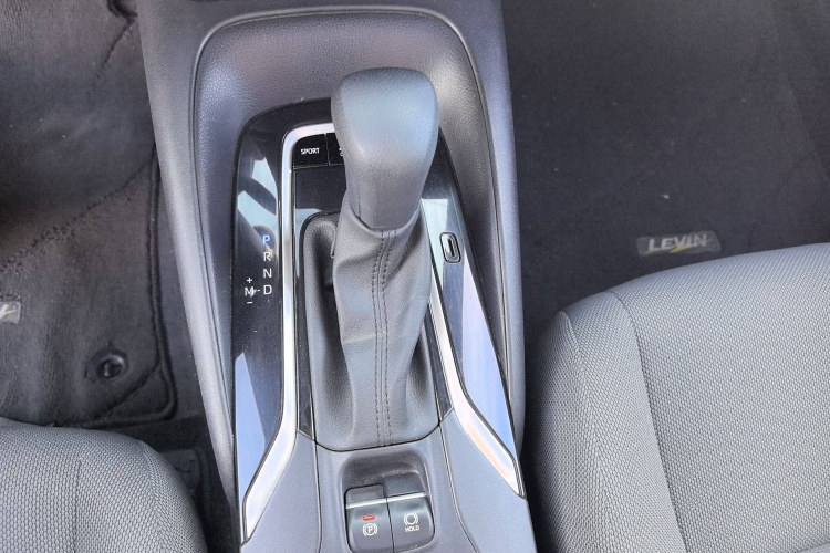 丰田 雷凌 2021款 185T CVT豪华版局部细节18