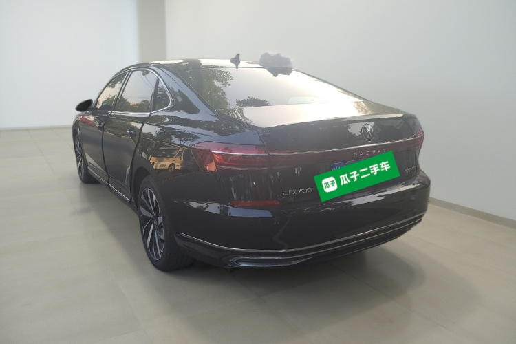 大众 帕萨特 2023款 330TSI 星空精英版车身外观5