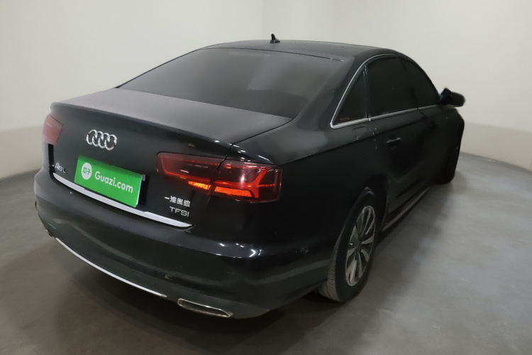 奥迪A6L 2017款 TFSI 舒适型车身外观7