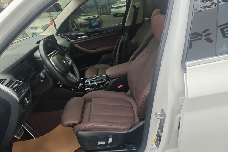 宝马iX3 2022款 改款 领先型中控内饰19