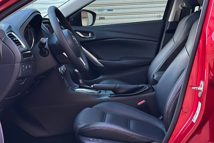 马自达 阿特兹 2015款 2.0L 蓝天豪华版中控内饰7002