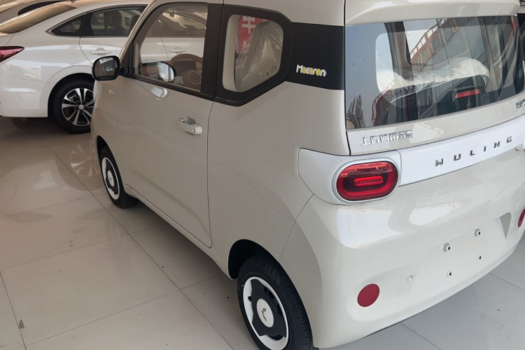 五菱汽车 宏光MINIEV 2024款 第三代 215km 青春版车身外观6005