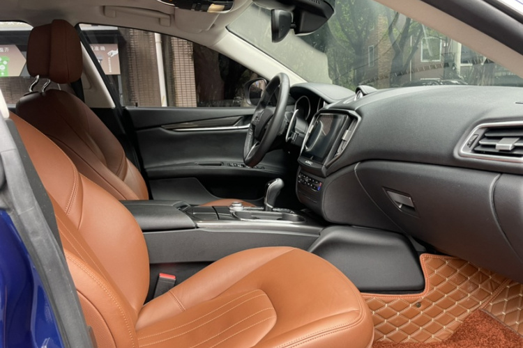 玛莎拉蒂 Ghibli 2017款 3.0T 标准版中控内饰7001