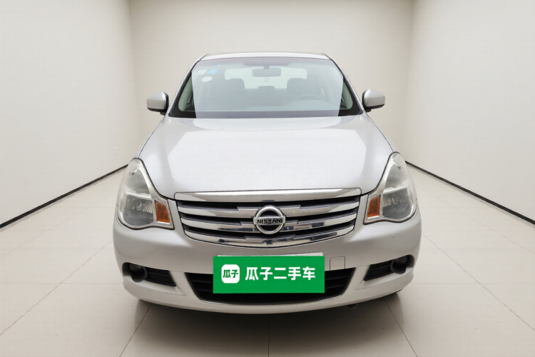 日产 轩逸 2012款 经典 1.6XE 手动舒适版车身外观2