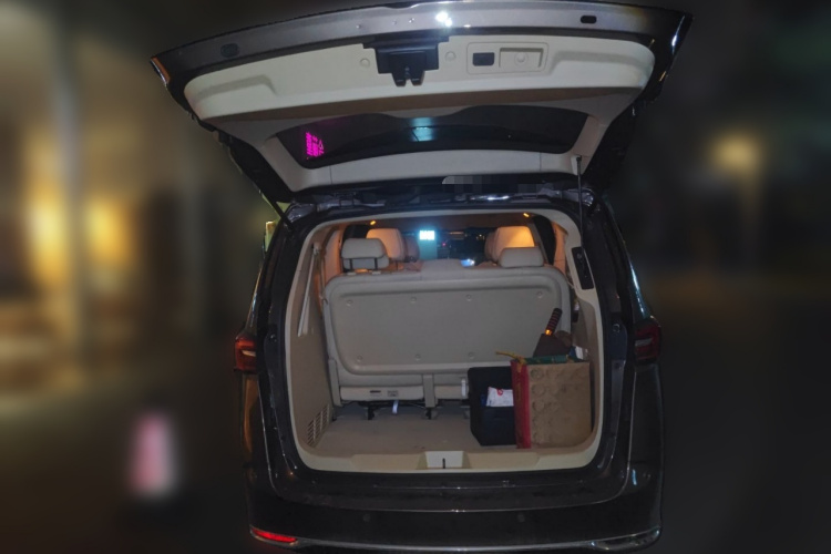 别克GL8 2023款 陆上公务舱 智慧尊贵型中控内饰23