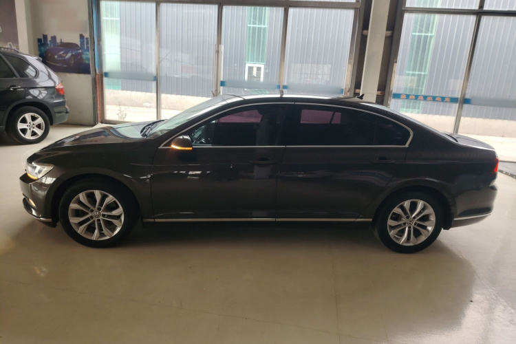 大众 迈腾 2017款 380TSI DSG 豪华型车身外观4