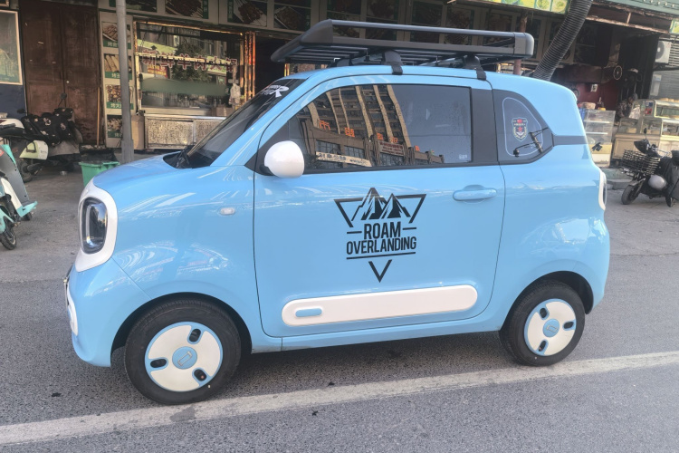 奔腾小马 2025款 222km 灵动马车身外观6006