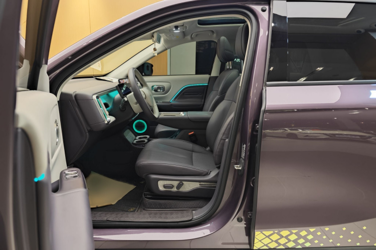 零跑汽车 零跑B10 2025款 510悦享版车身外观6007