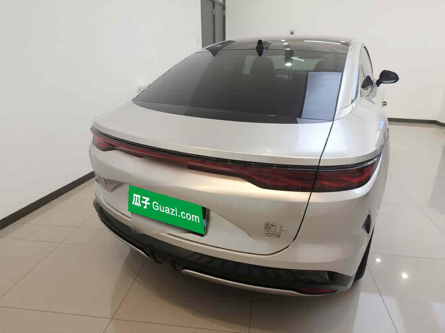 比亚迪 汉L 2025款 EV 四驱激光雷达旗舰型(4)