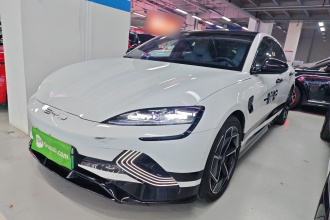 比亚迪 海豹 2022款 700km 长续航后驱版