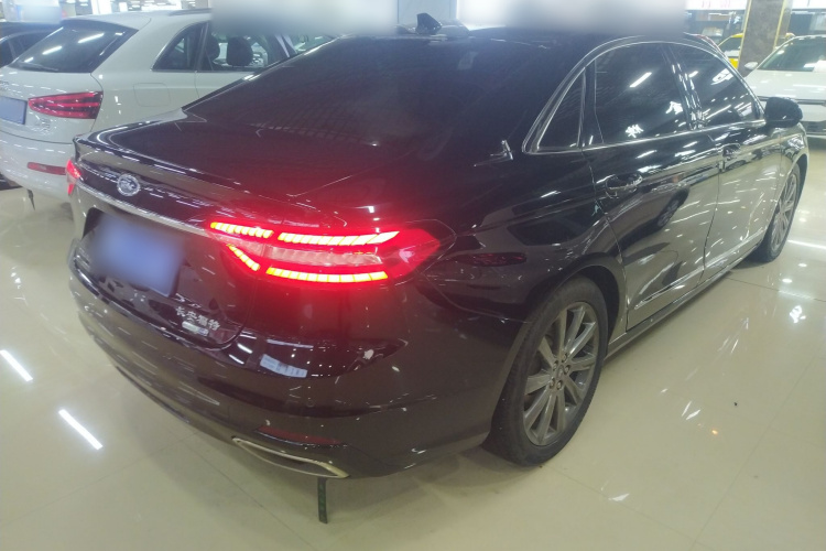 福特 金牛座 2019款 EcoBoost 245 尊享版车身外观7