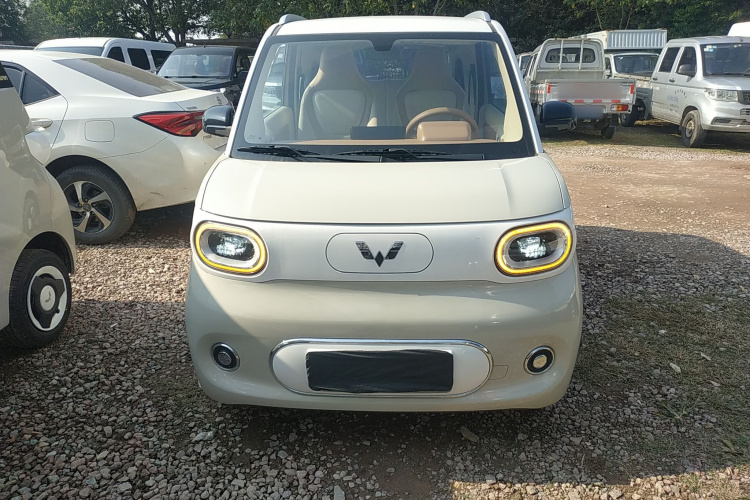 五菱汽车 宏光MINIEV 2024款 第三代 215km 进阶版车身外观2