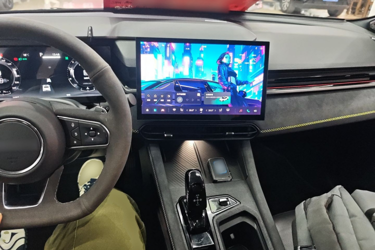 领克03 2023款 2.0TD DCT劲Pro中控内饰12