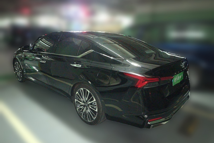 日产 天籁 2022款 2.0T XL 进享版车身外观5