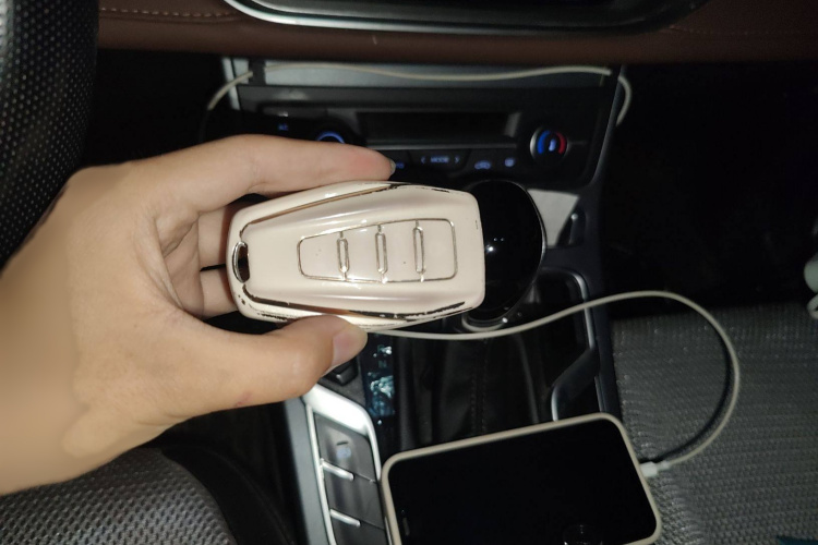 吉利汽车 帝豪 2021款 UP 1.5L CVT向上版中控内饰7001