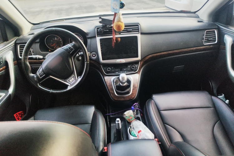 哈弗H6 2015款 运动版 1.5T 手动两驱精英型中控内饰12