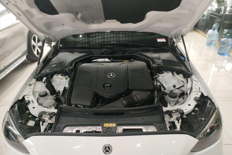 奔驰C级 2022款 C 260 L 运动版机舱底盘24