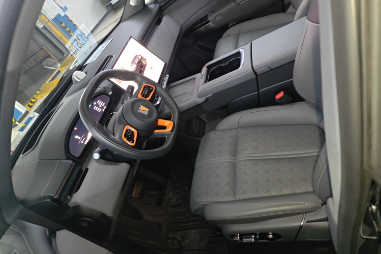 极氪7X 2025款 75kWh 后驱智驾版局部细节19