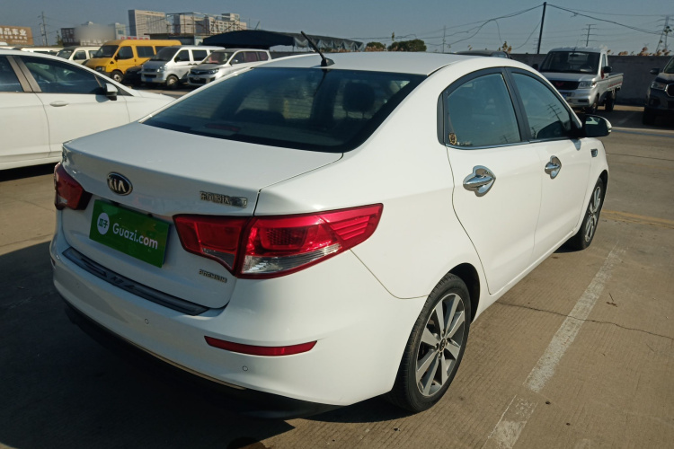 起亚K2 2015款 三厢 1.6L AT Premium车身外观7