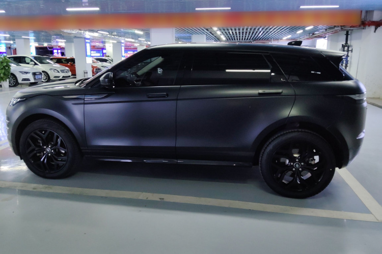 路虎 揽胜极光 2023款 极光L 249PS 豪华版车身外观4