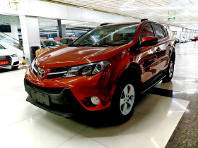 丰田 RAV4荣放 2013款 2.0L CVT四驱风尚版