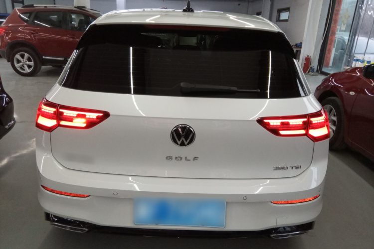 大众 高尔夫 2023款 改款 280TSI DSG R-Line Lite车身外观6