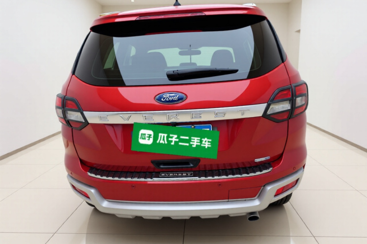 福特 撼路者 2017款 2.0T 汽油自动四驱豪华版 5座车身外观6