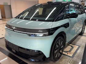 极氪MIX 2025款 长续航智驾版