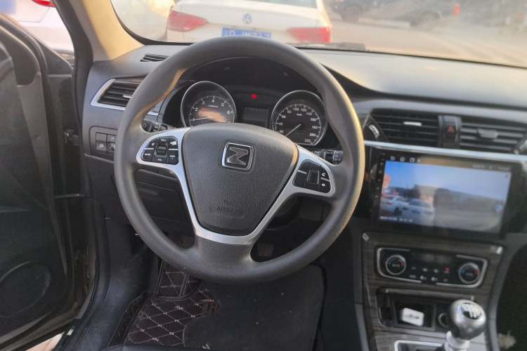 众泰T600 2015款 1.5T 手动尊贵型局部细节13